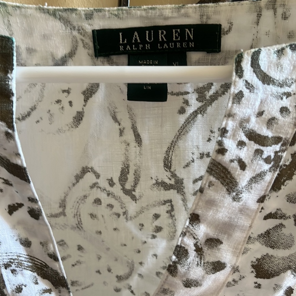 Beautiful tunic . - Picture 2 of 2